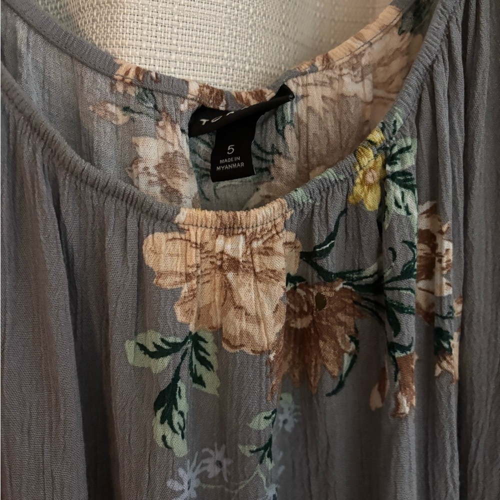 Floral Gray Blouse w/ Cold Shoulder
